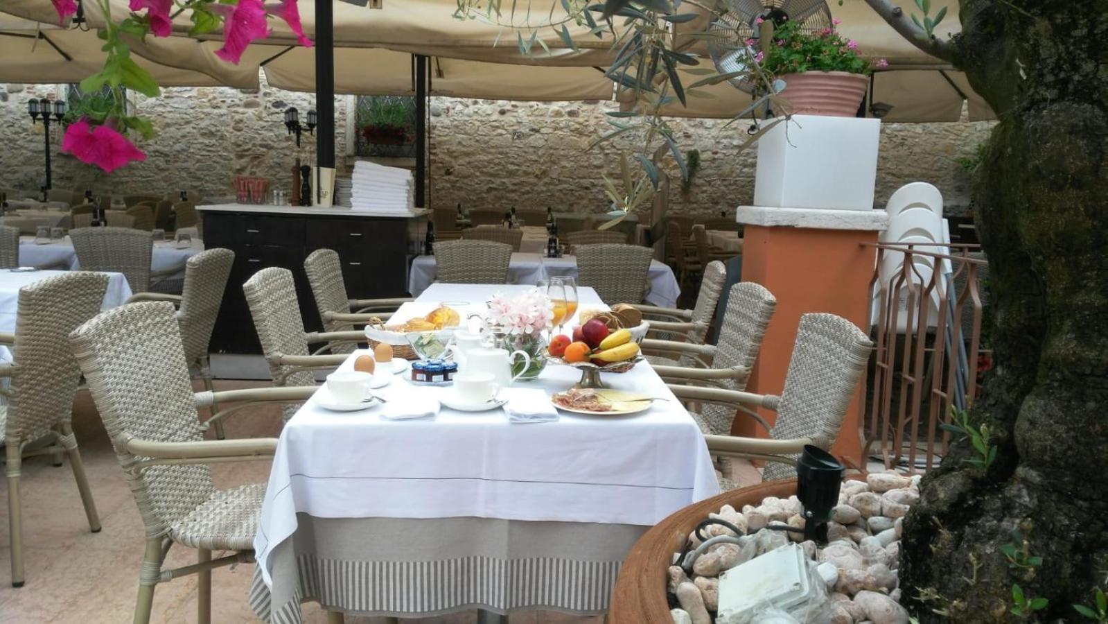 Corte San Luca Apartments Bardolino Zewnętrze zdjęcie