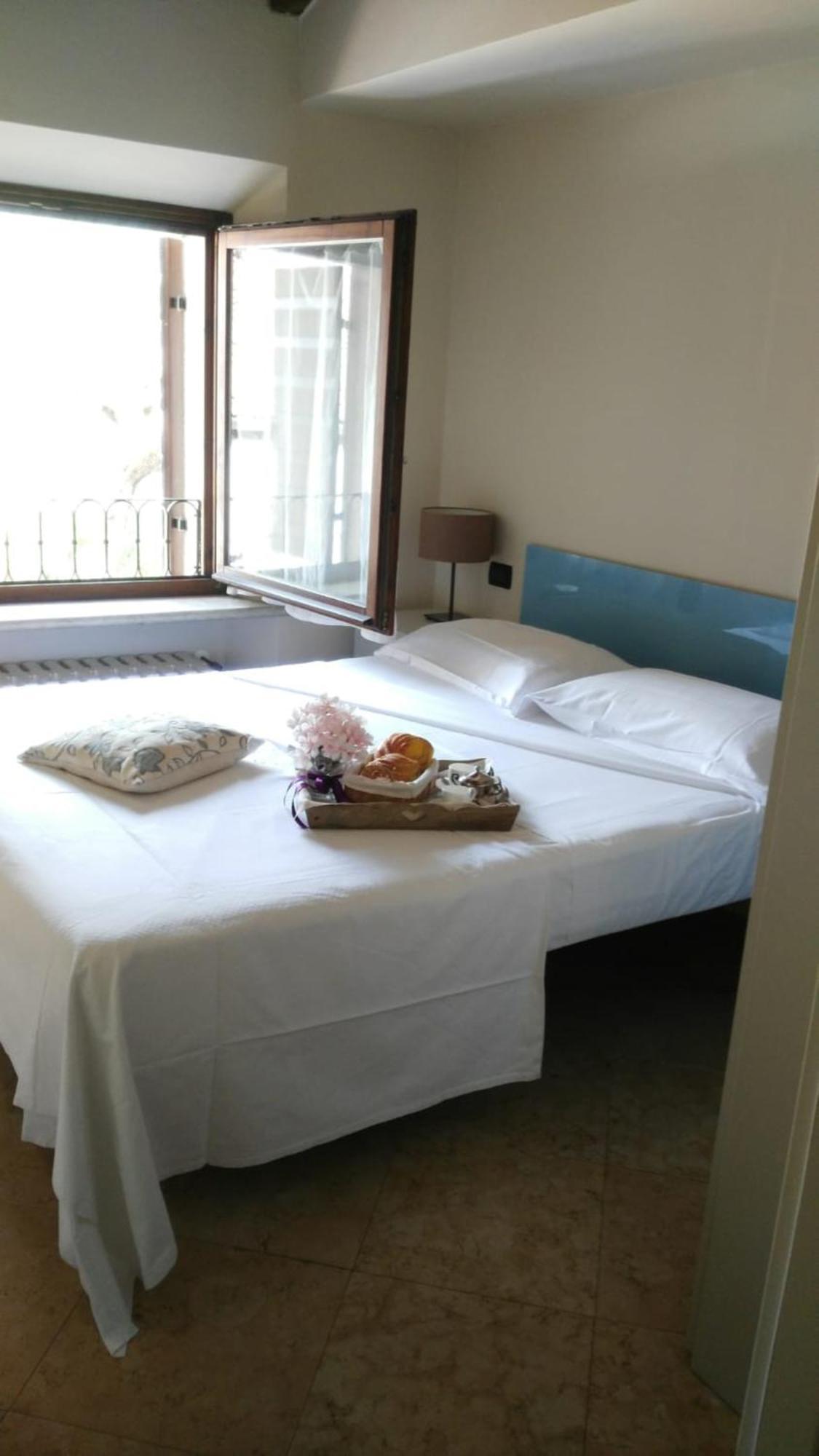 Corte San Luca Apartments Bardolino Pokój zdjęcie